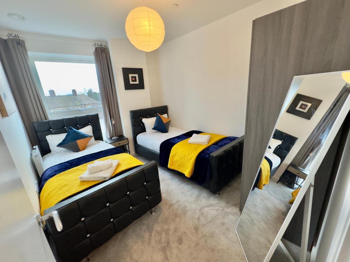 3Bedroom, 2Bathroom, Balcony,Luxury Flat Westfield لندن المظهر الخارجي الصورة