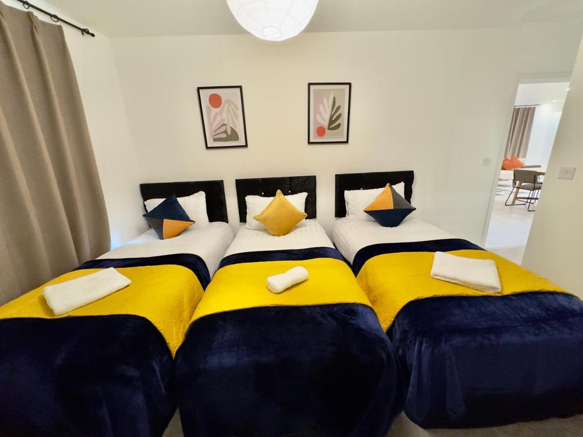 3Bedroom, 2Bathroom, Balcony,Luxury Flat Westfield لندن المظهر الخارجي الصورة