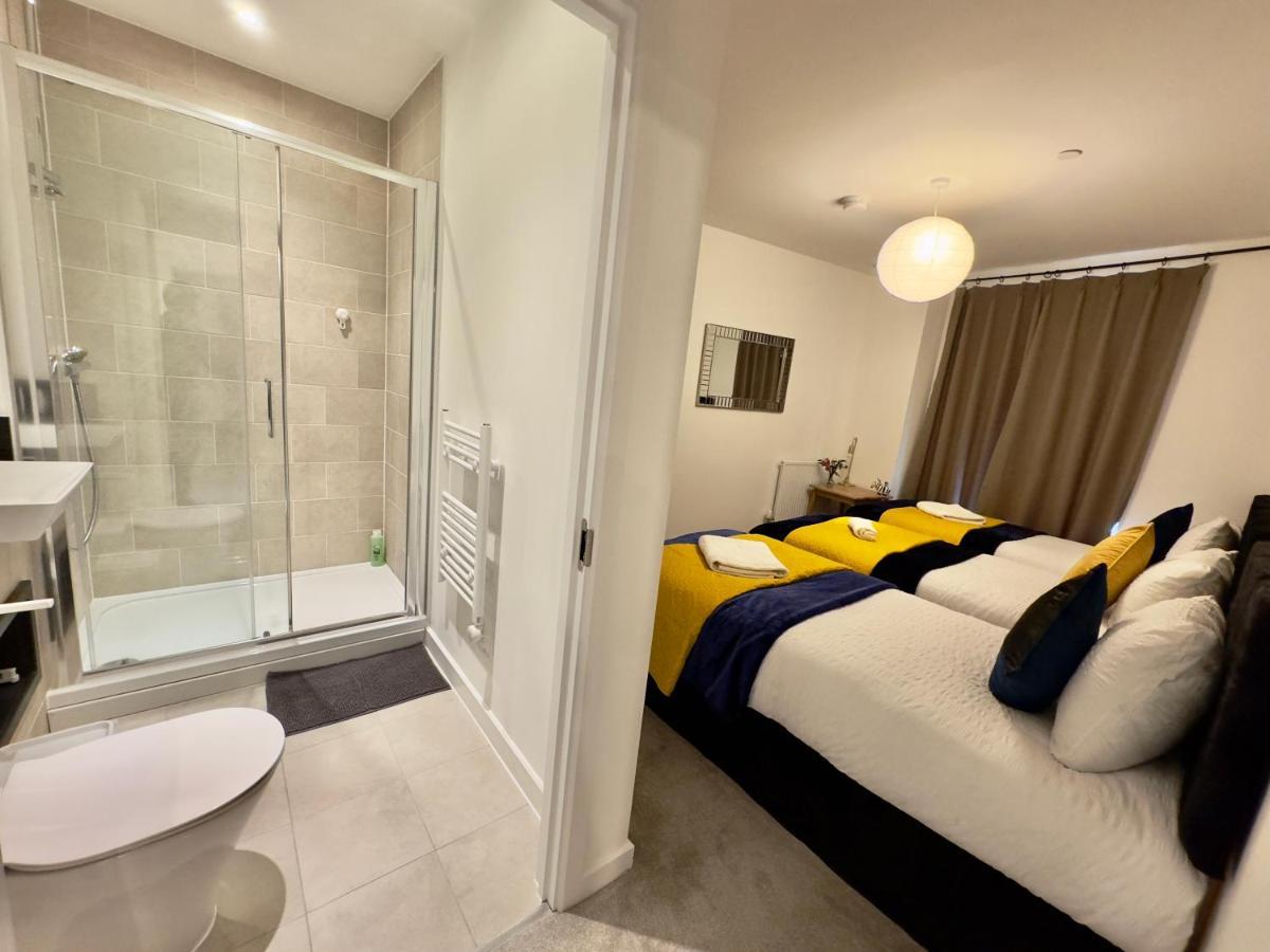 3Bedroom, 2Bathroom, Balcony,Luxury Flat Westfield لندن المظهر الخارجي الصورة