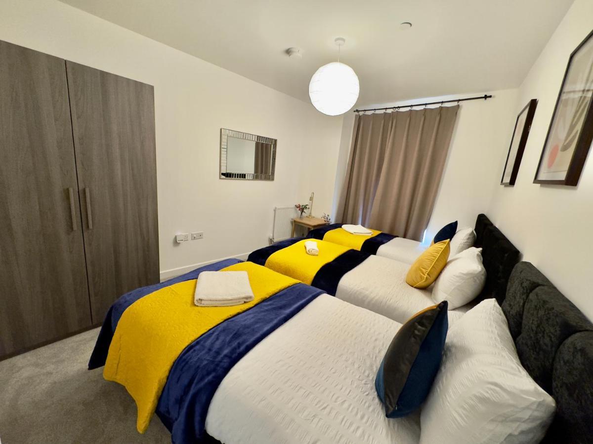 3Bedroom, 2Bathroom, Balcony,Luxury Flat Westfield لندن المظهر الخارجي الصورة