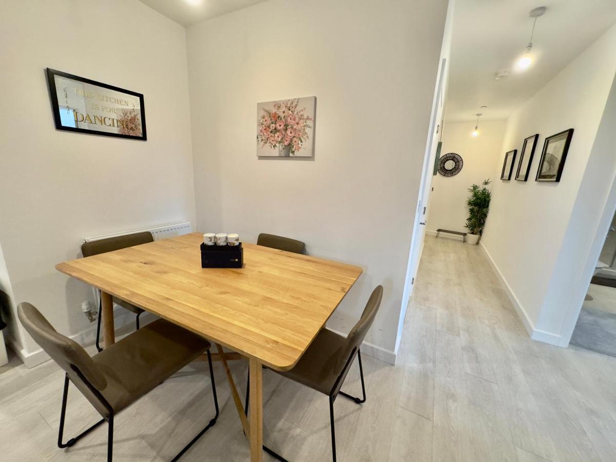 3Bedroom, 2Bathroom, Balcony,Luxury Flat Westfield لندن المظهر الخارجي الصورة