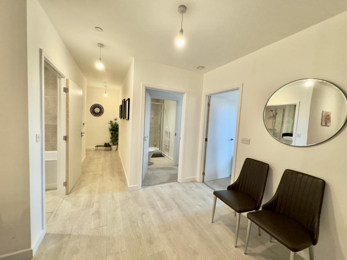 3Bedroom, 2Bathroom, Balcony,Luxury Flat Westfield لندن المظهر الخارجي الصورة