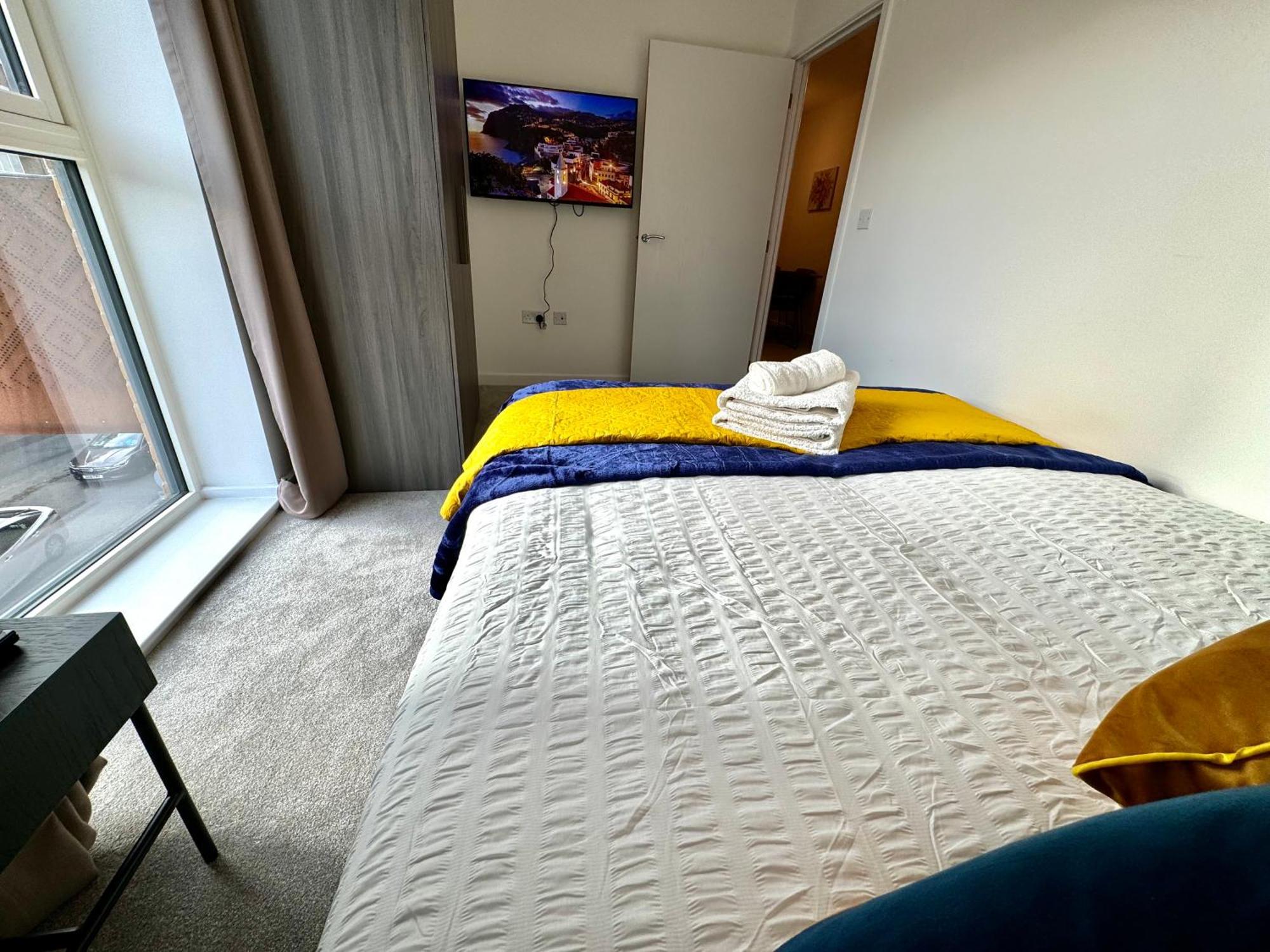 3Bedroom, 2Bathroom, Balcony,Luxury Flat Westfield لندن المظهر الخارجي الصورة